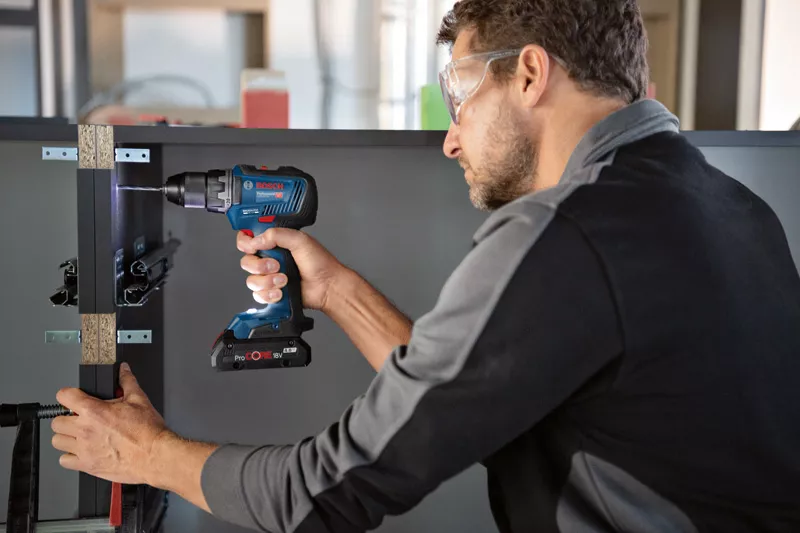 Kit Bosch GSR 18V-65 + GBH 18V-22 + GSA 18V-LI C + 2 Baterías Pro Core 18V 4.0 Ah + Cargador + Bolsa 7 Kit Bosch GSR 18V-65 + GBH 18V-22 + GSA 18V-LI C + 2 Baterías Pro Core 18V 4.0 Ah + Cargador + Bolsa - Imagen 7